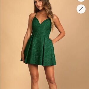 Elegant Green Sleeveless Dress